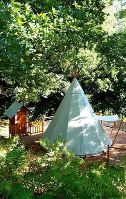 فندق Le Tipi A Marie, Deconnectez- Vous !!! Cambounes المظهر الخارجي الصورة