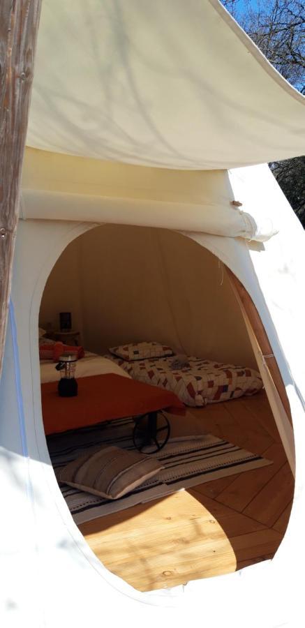 فندق Le Tipi A Marie, Deconnectez- Vous !!! Cambounes المظهر الخارجي الصورة